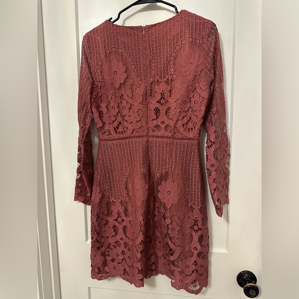 Cupcake and Cashmere Lace Dress - Picture 4 of 5